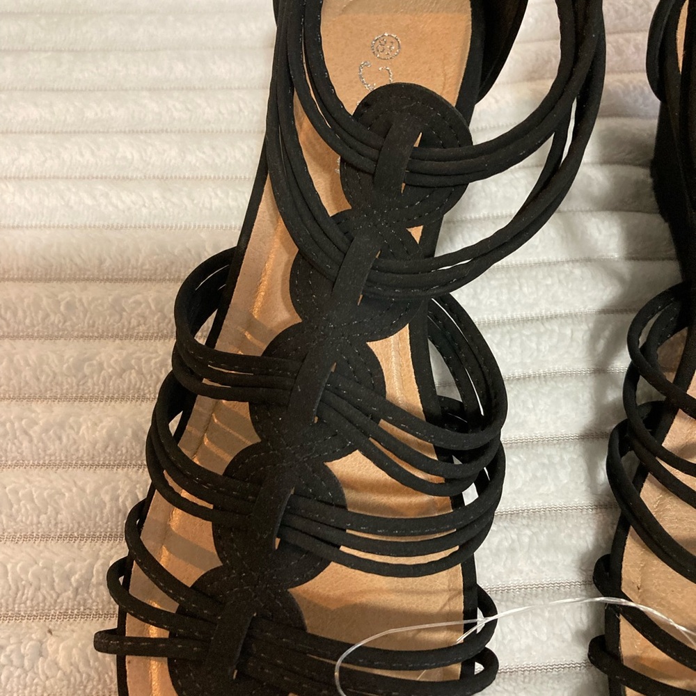 NWOTS Ladies Dress Sandals - Picture 2 of 13